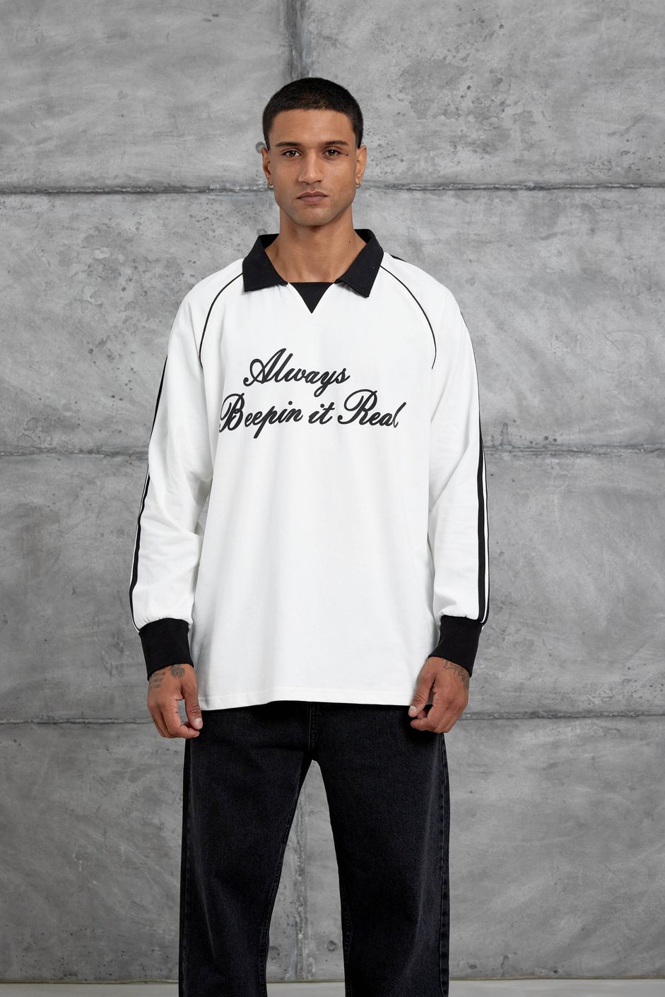 Beyaz Yazı Detaylı Polo Yaka Oversize Sweatshirt