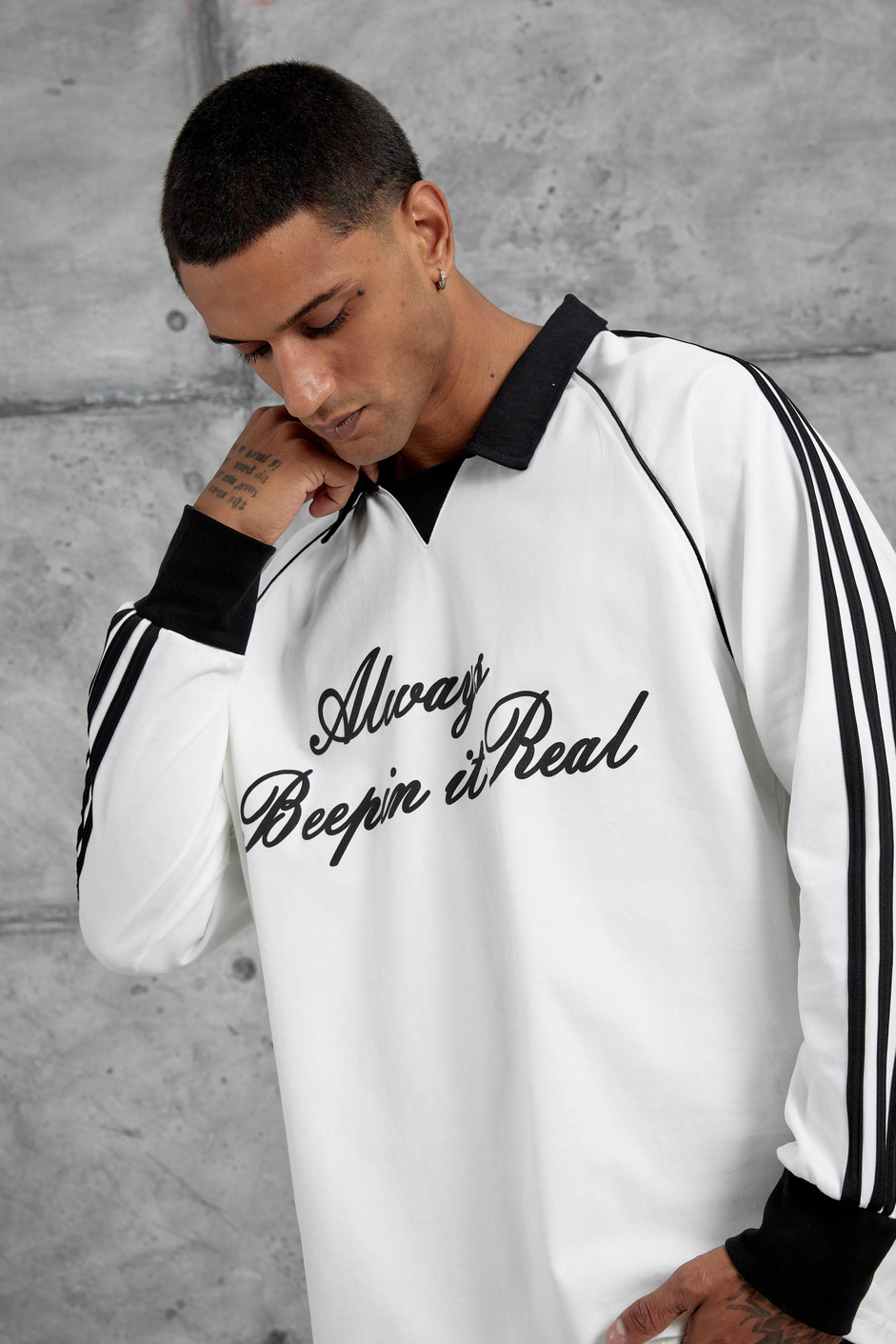 Beyaz Yazı Detaylı Polo Yaka Oversize Sweatshirt