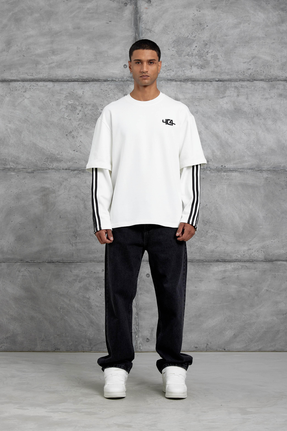 Beyaz Yc4 Oversize Kolu Parçalı  Şerit Detaylı Minimal Tasarım Sweatshirt