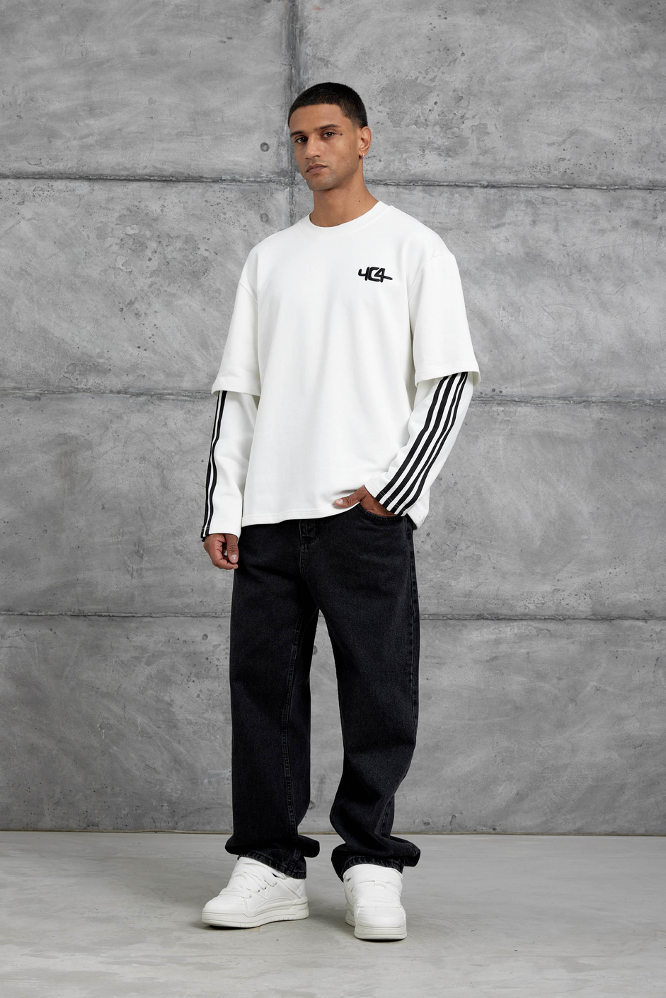 Beyaz Yc4 Oversize Kolu Parçalı  Şerit Detaylı Minimal Tasarım Sweatshirt