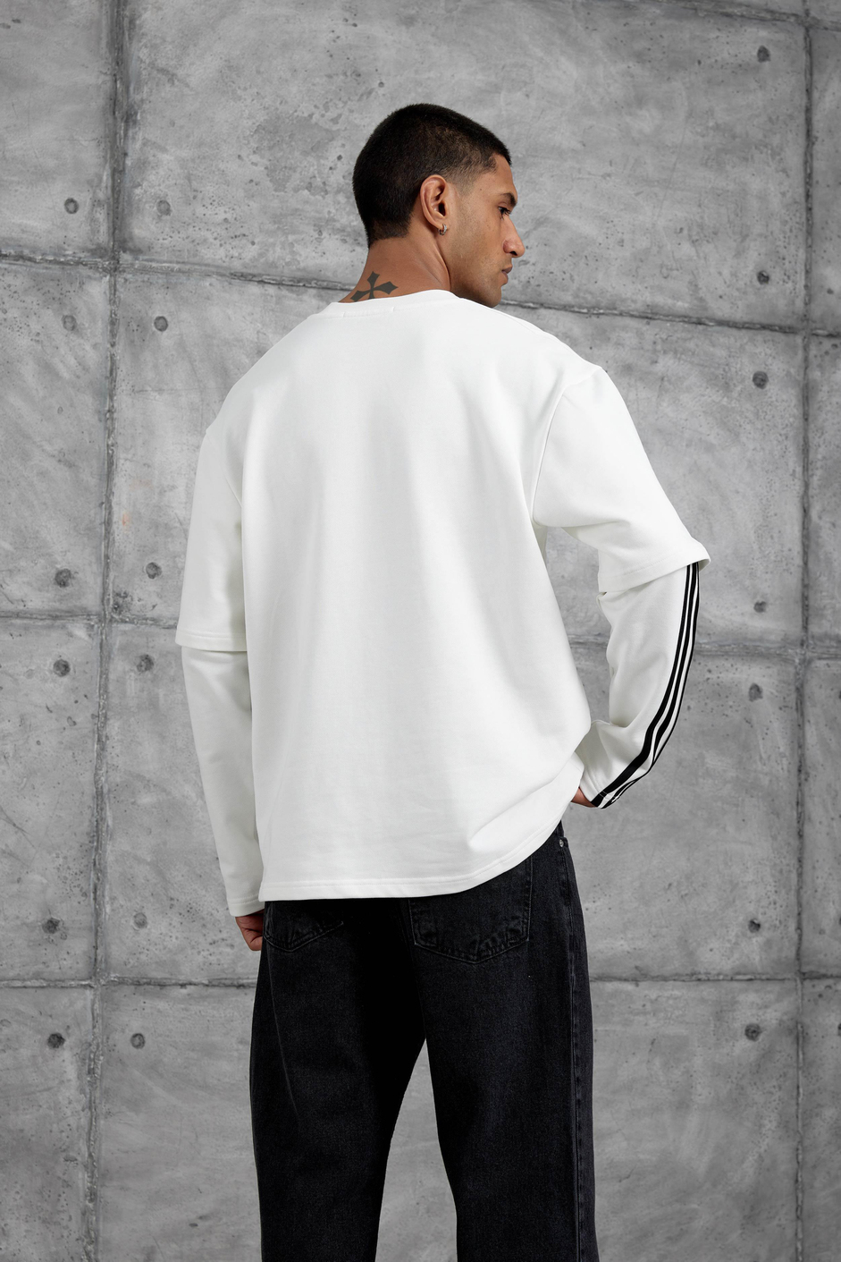 Beyaz Yc4 Oversize Kolu Parçalı  Şerit Detaylı Minimal Tasarım Sweatshirt