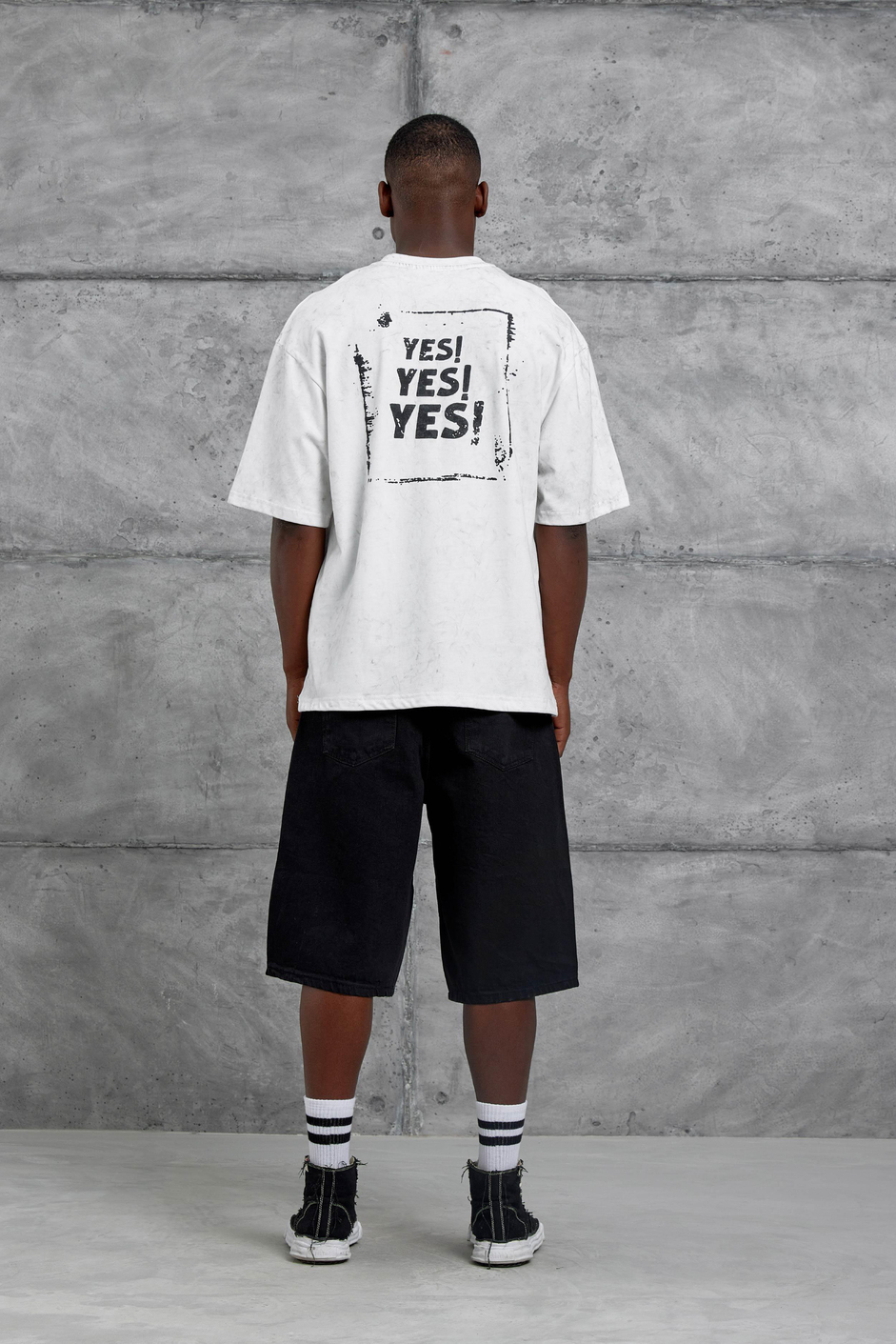 Beyaz Yes Yazılı Oversize Tshirt