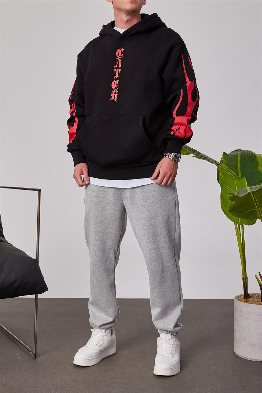 Catch Yazı Baskılı Siyah Sweatshirt