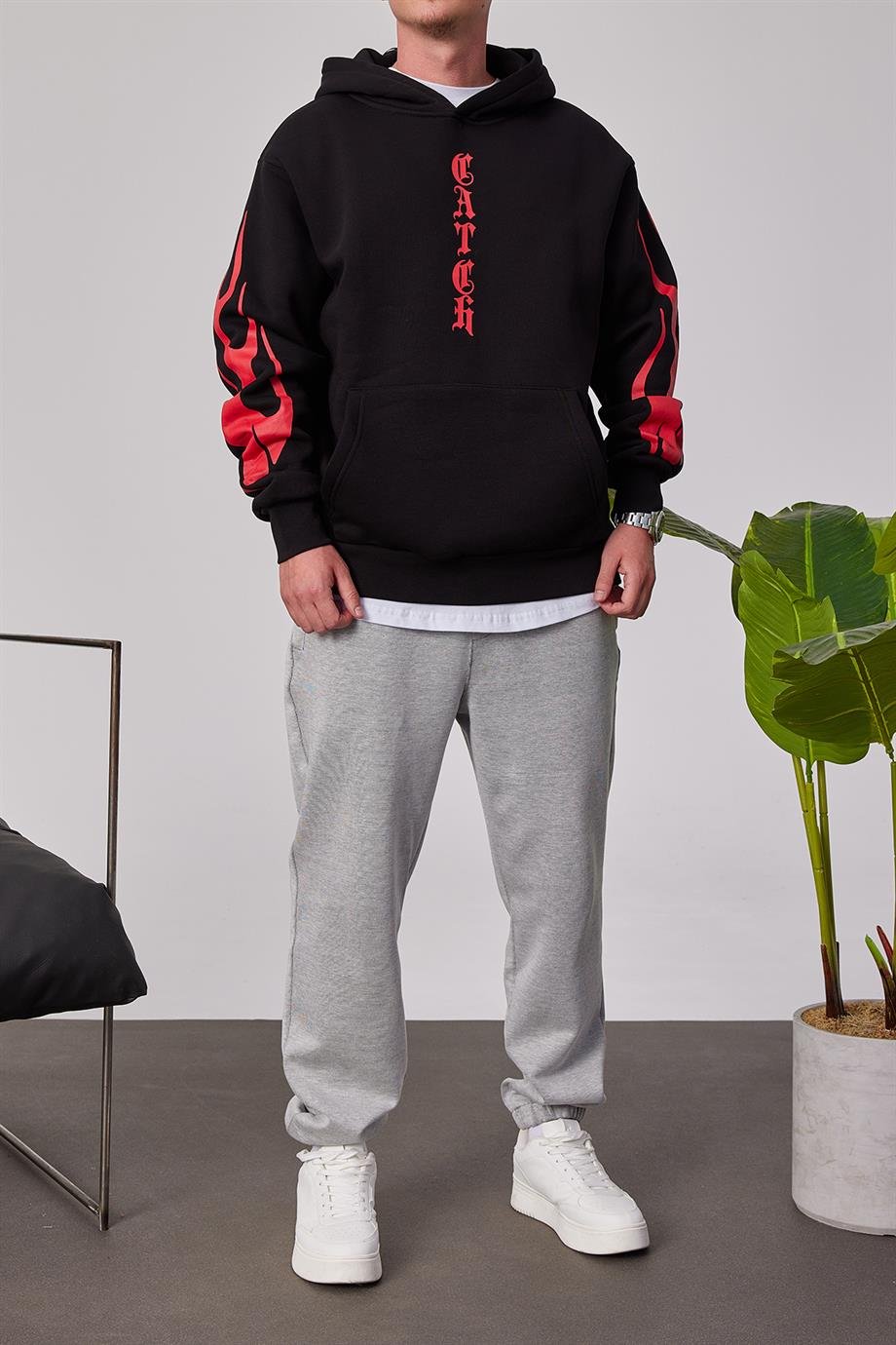 Catch Yazı Baskılı Siyah Sweatshirt