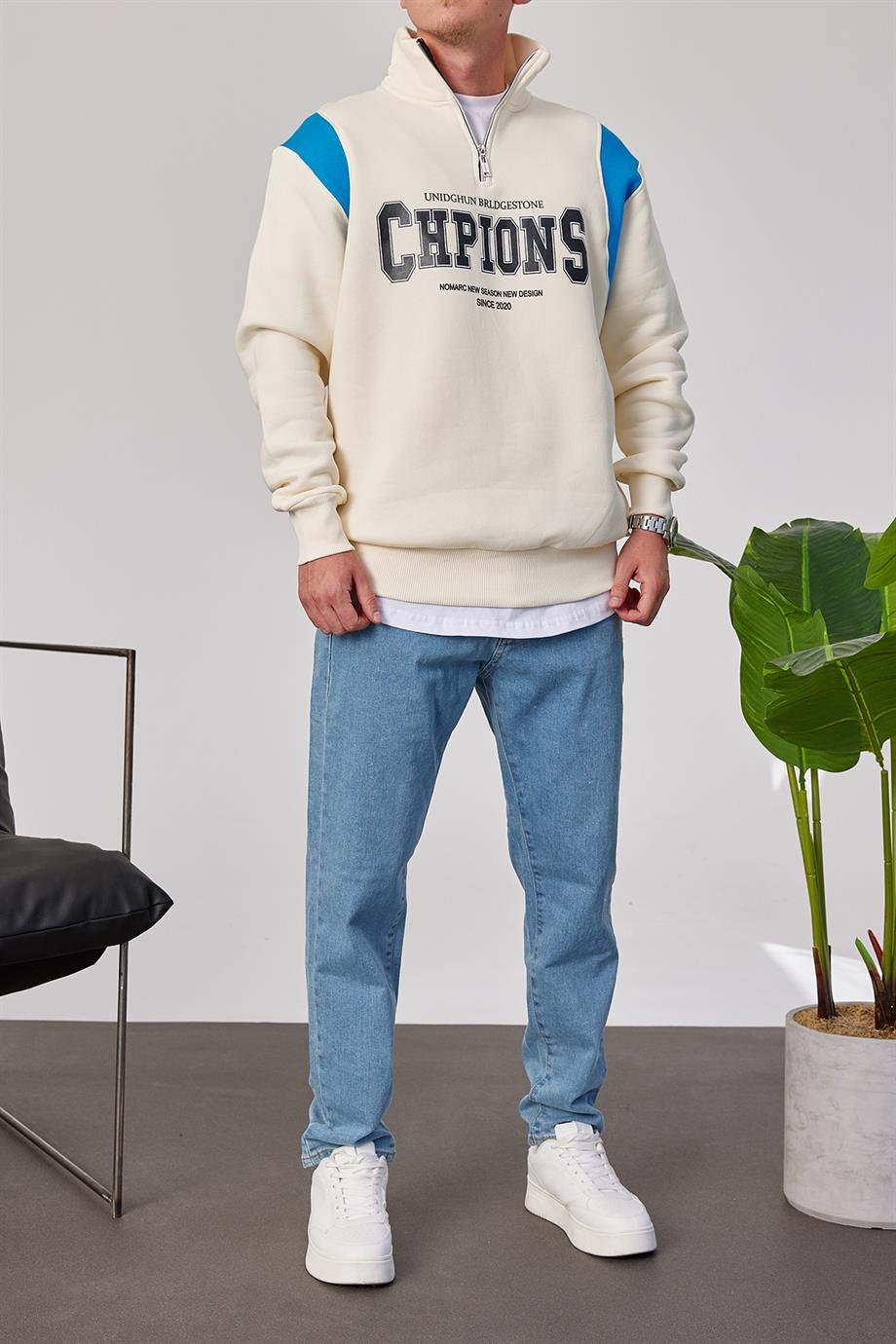 Chpions Yakası Fermuarlı Ekru Sweatshirt