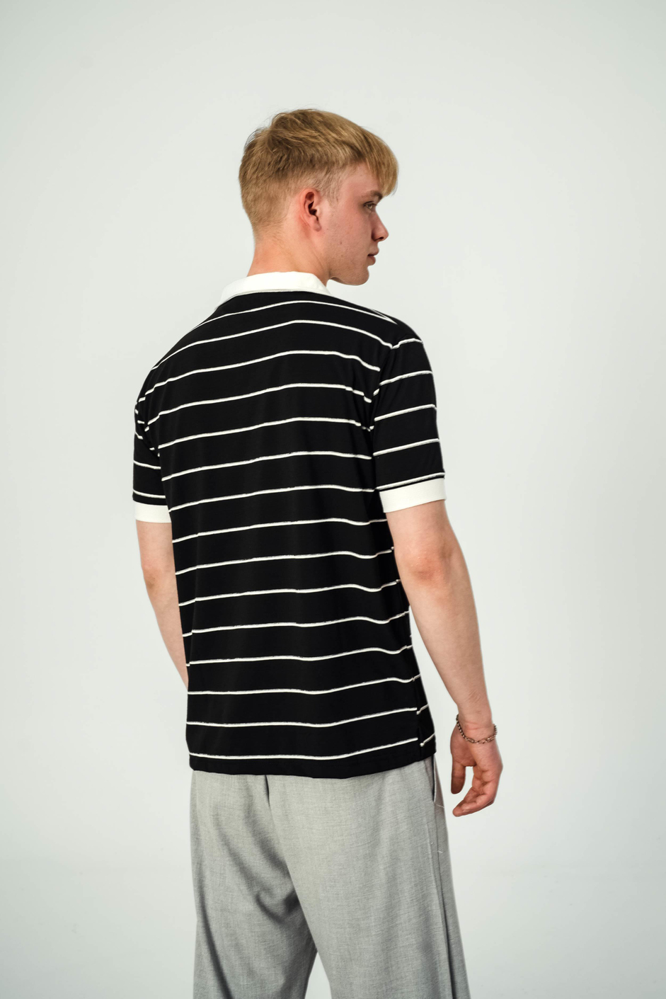 Çizgili Polo Yakalı Siyah Tshirt