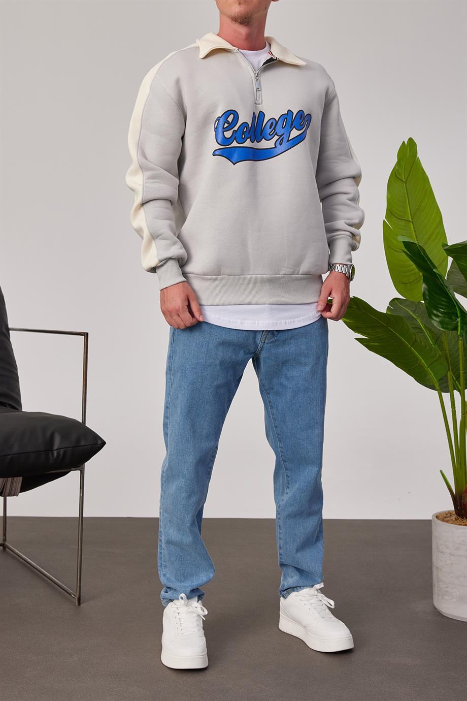 College Yakası Fermuarlı Krem Sweatshirt