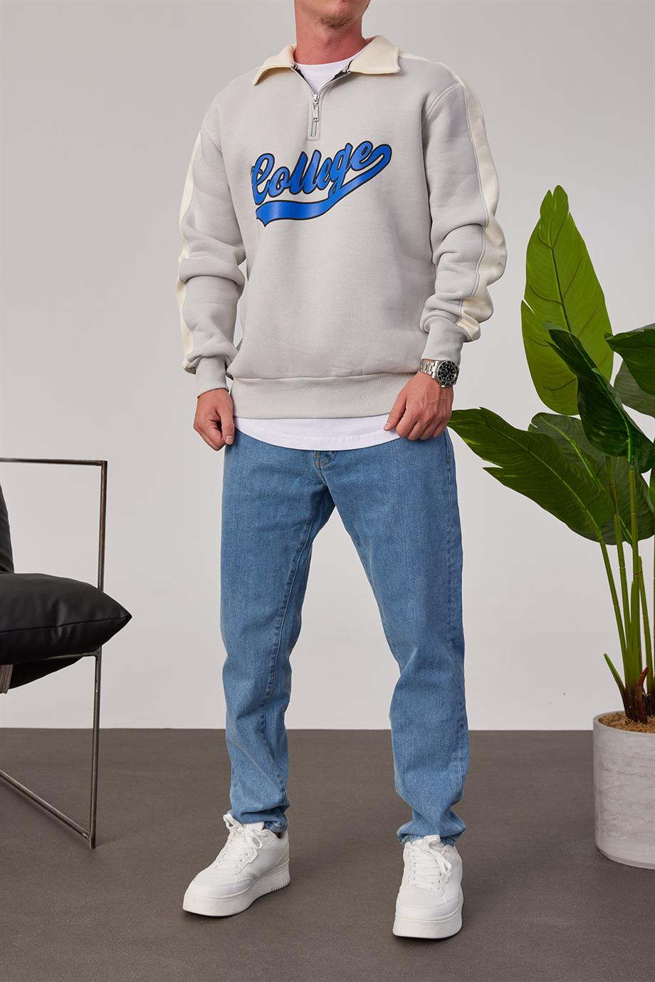 College Yakası Fermuarlı Krem Sweatshirt