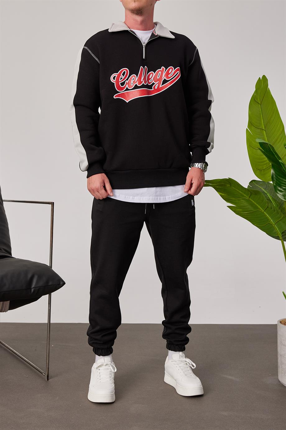 College Yakası Fermuarlı Siyah Sweatshirt