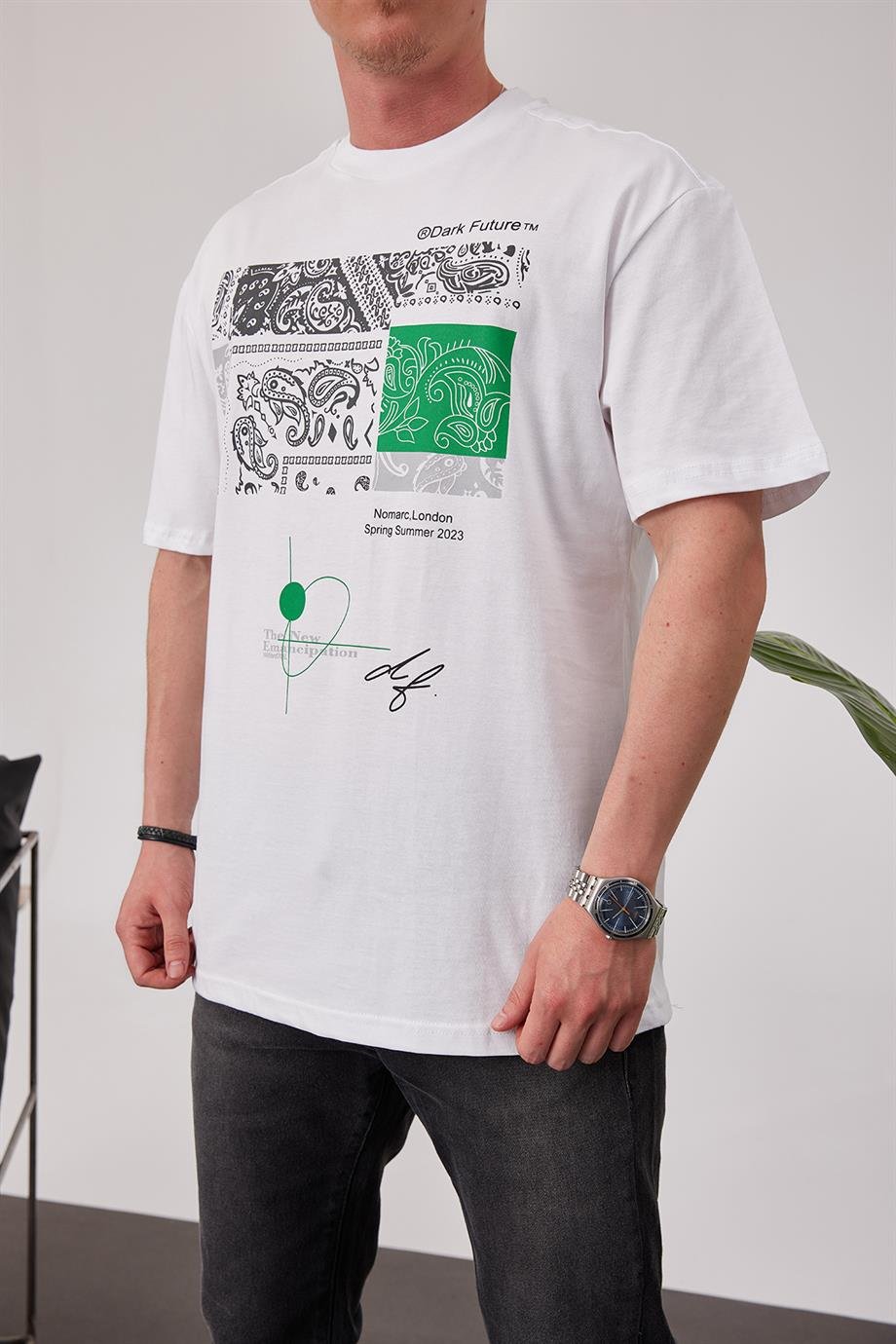 Dark Future Beyaz Tshirt