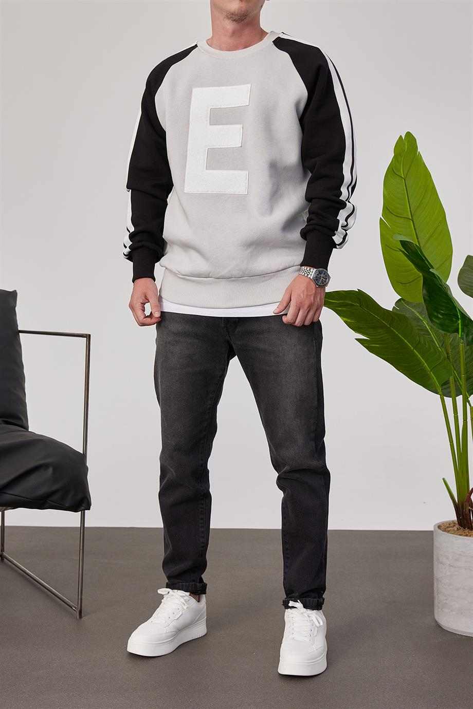 E Harf Baskılı Gri Sweatshirt