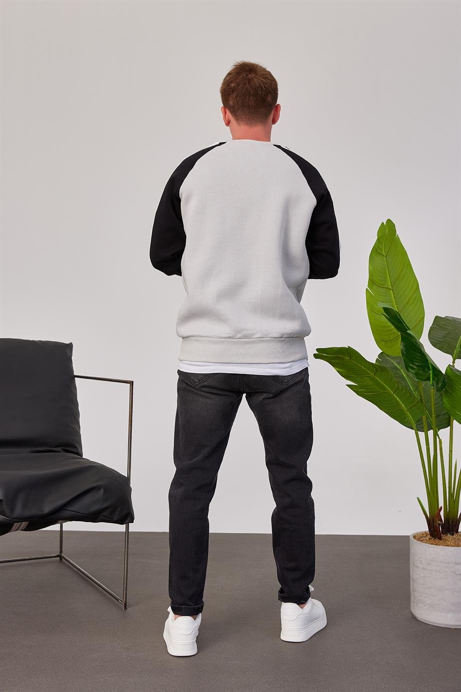 E Harf Baskılı Gri Sweatshirt