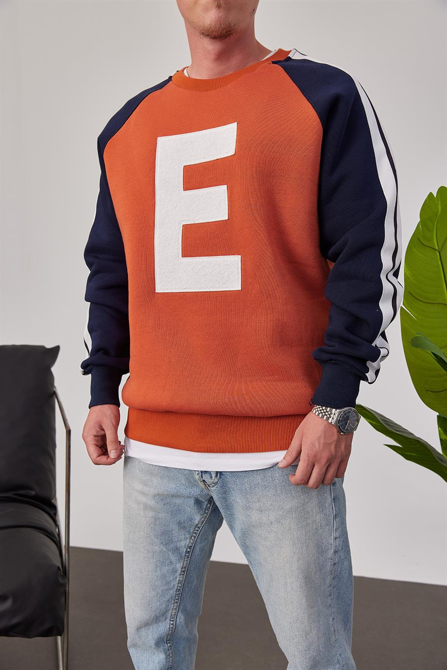 E Harf Baskılı Kiremit Sweatshirt