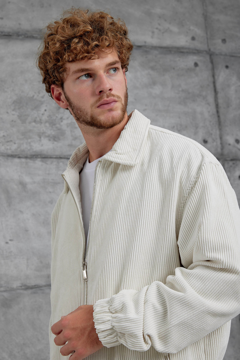Ekru Beyaz 251 Kadife Kumaş Oversize Ceket