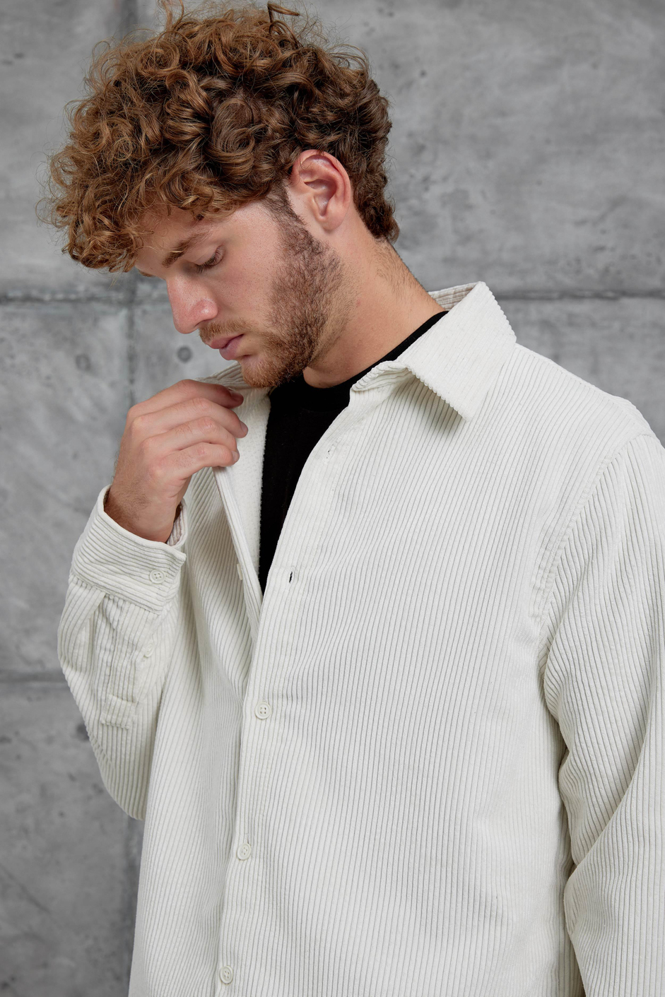 Ekru Beyaz 251 Kadife Oversize Gömlek ve Pantalon Takım