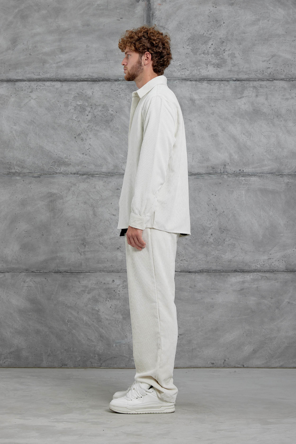 Ekru Beyaz 251 Kadife Oversize Gömlek ve Pantalon Takım