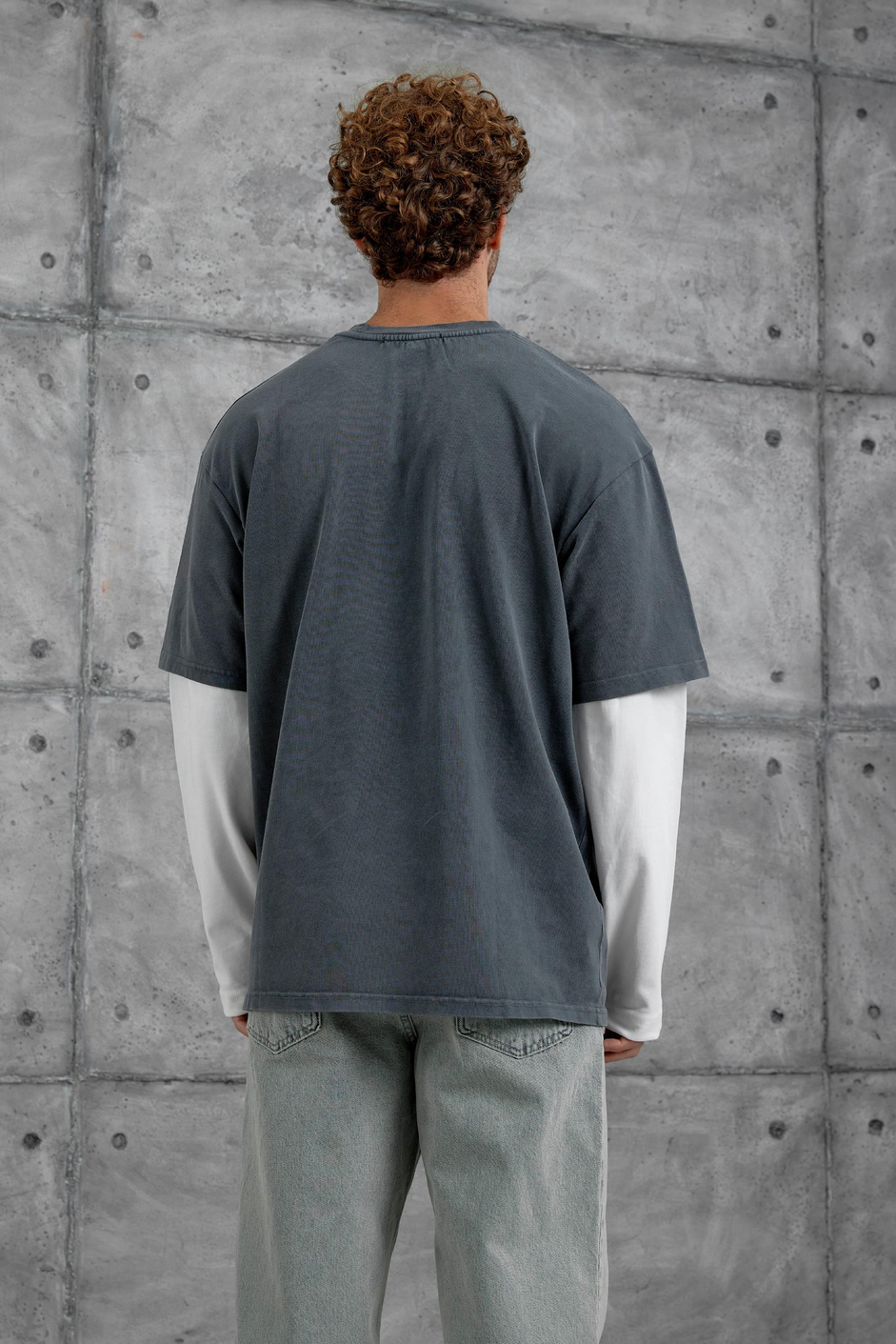 Füme 02 Baskılı Yıkamalı Oversize Parça Kollu Sweatshirt