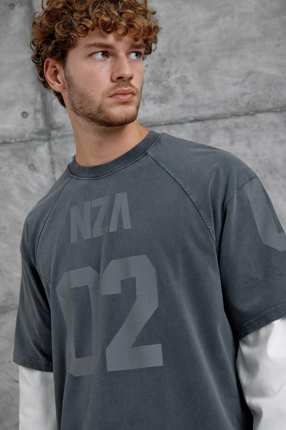 Füme 02 Baskılı Yıkamalı Oversize Parça Kollu Sweatshirt