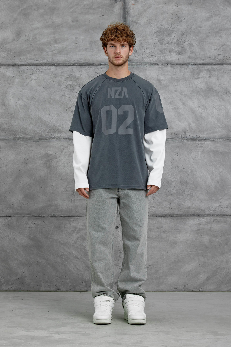 Füme 02 Baskılı Yıkamalı Oversize Parça Kollu Sweatshirt