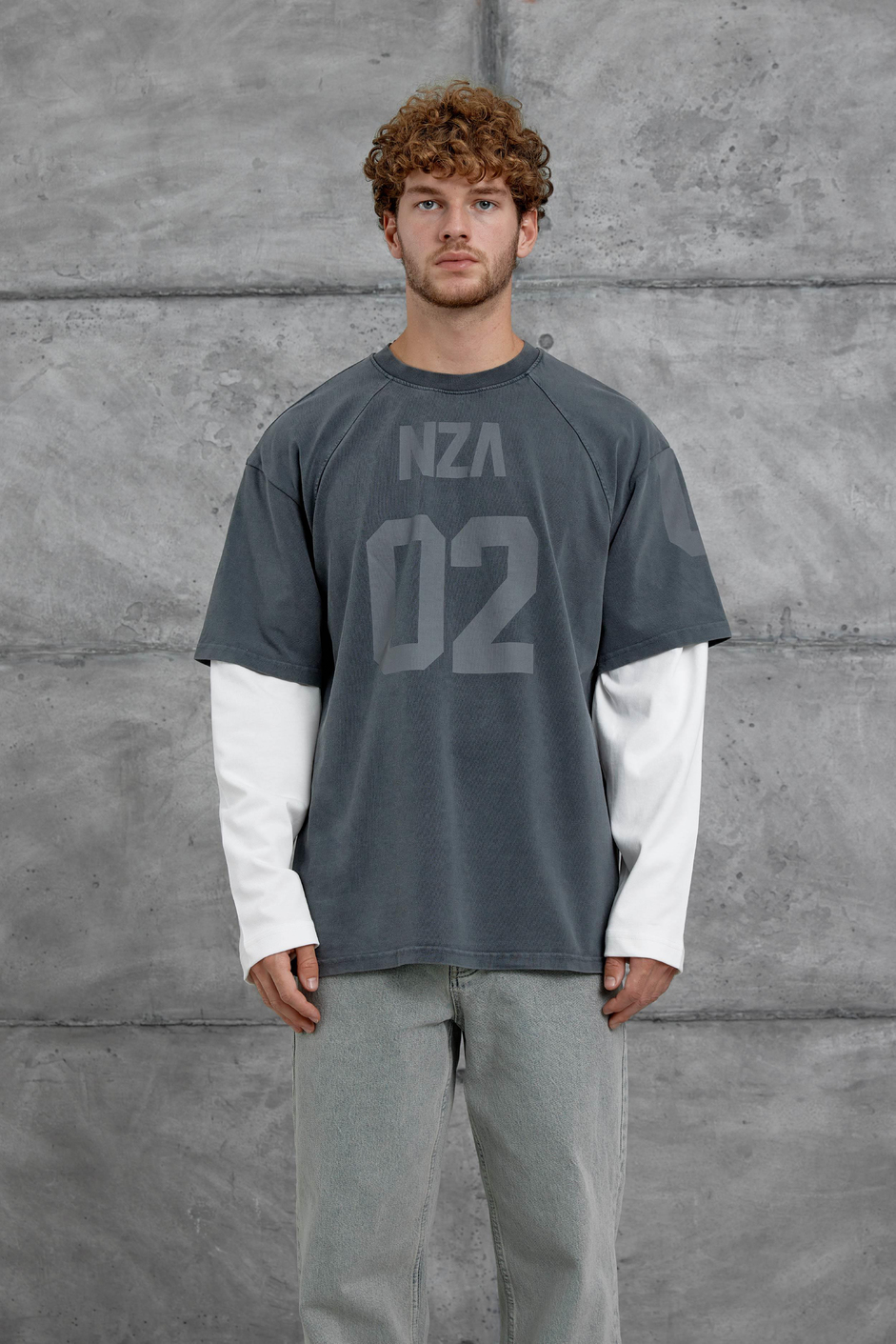 Füme 02 Baskılı Yıkamalı Oversize Parça Kollu Sweatshirt