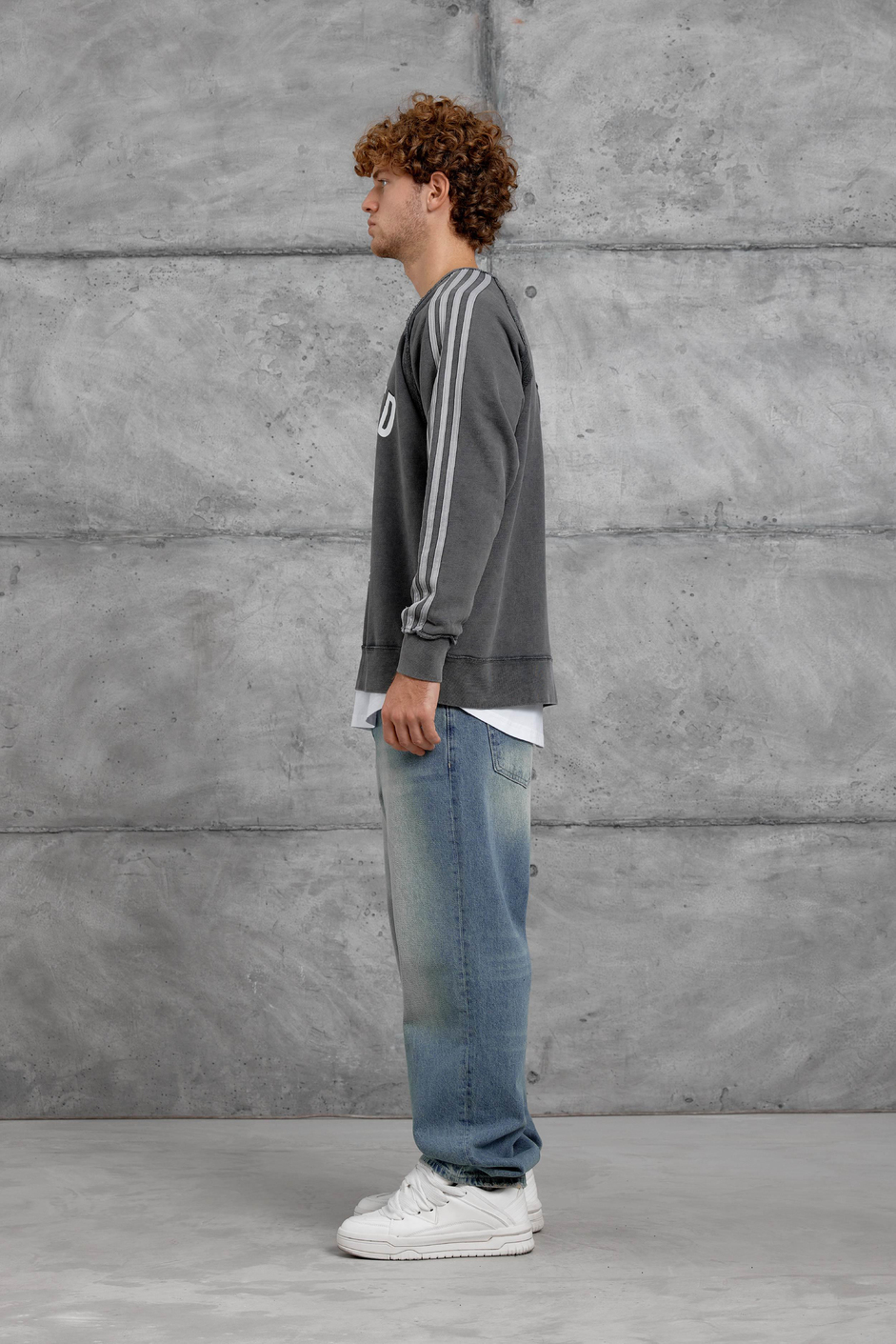 Füme CRAFTED BASKILI YIKAMALI  SWEATSHIRT