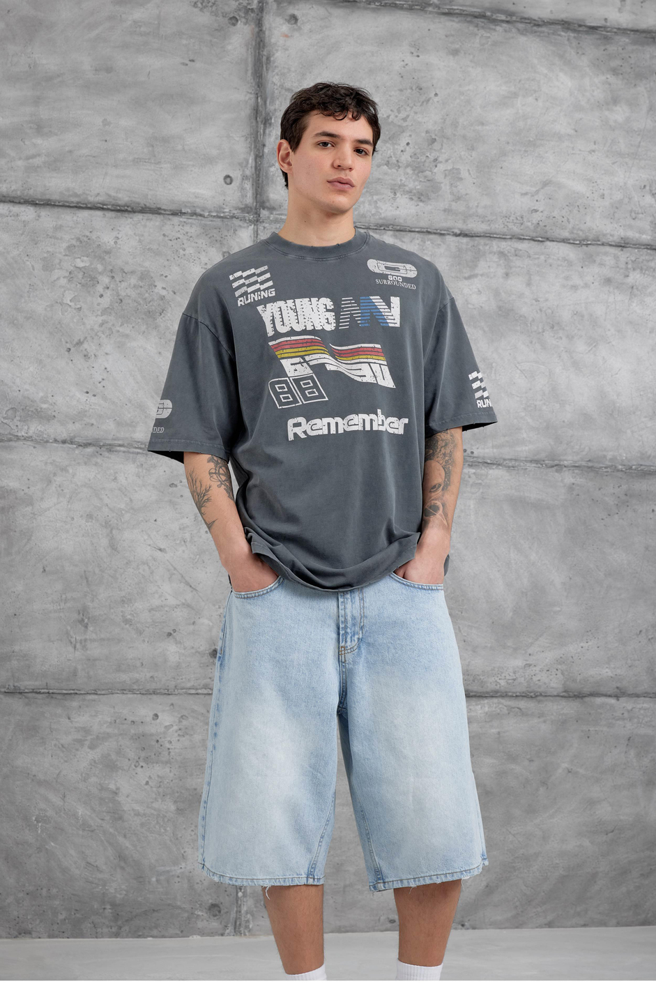 Füme Remember Yazılı Yakımalı Oversize Tshirt