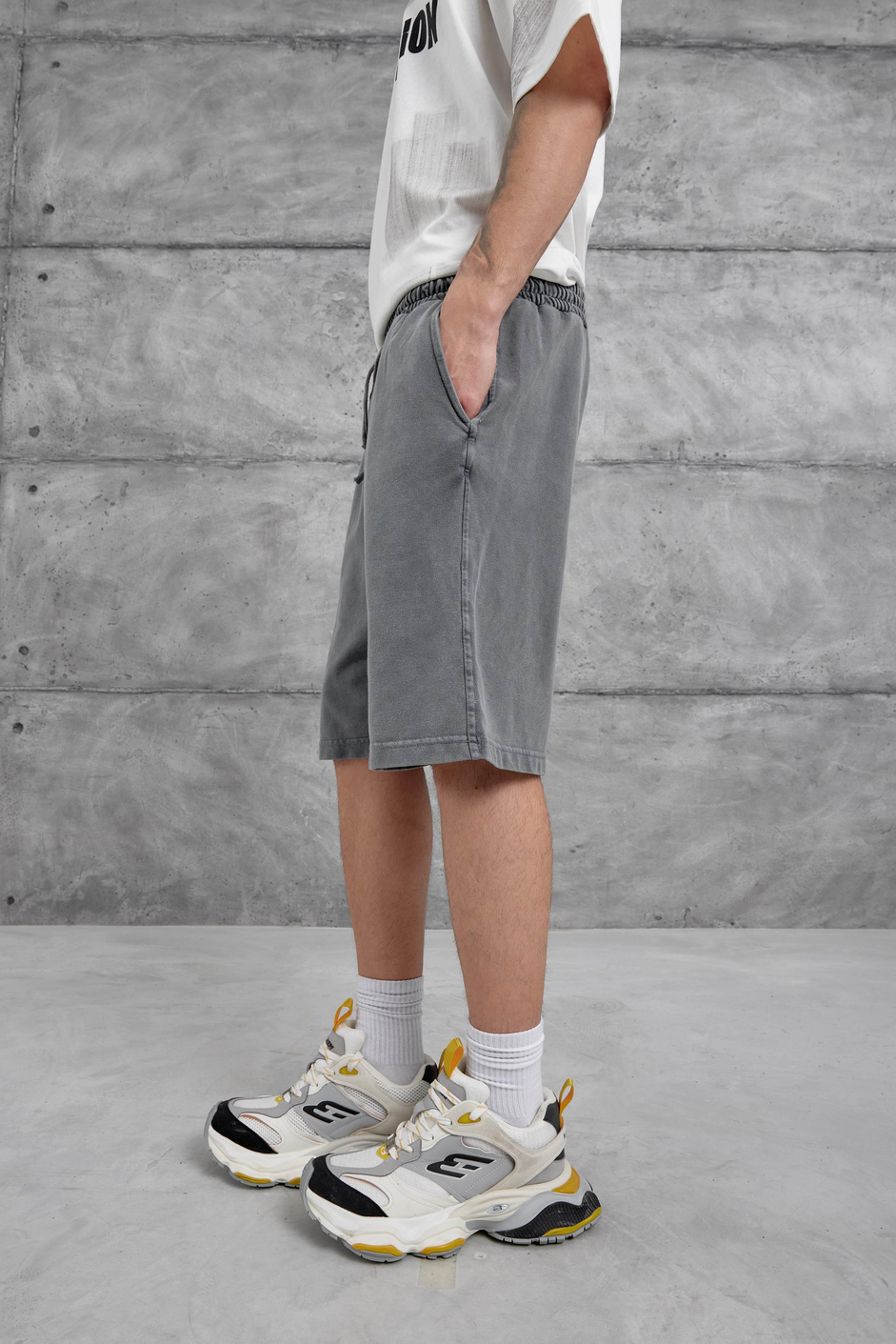 Füme Yıkamalı Oversize Şort