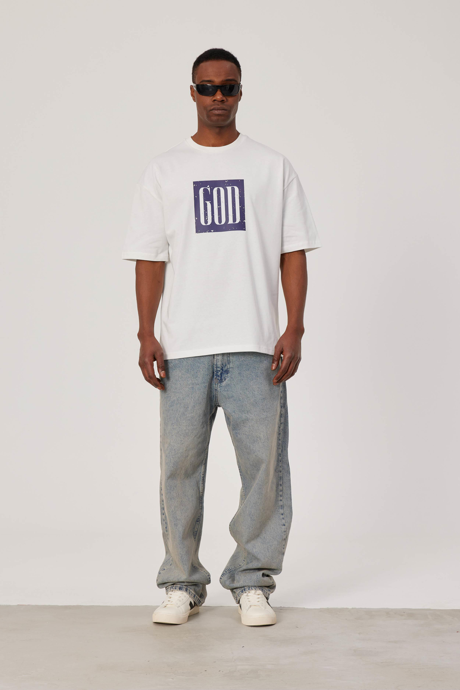 God Yazılı Beyaz Tshirt