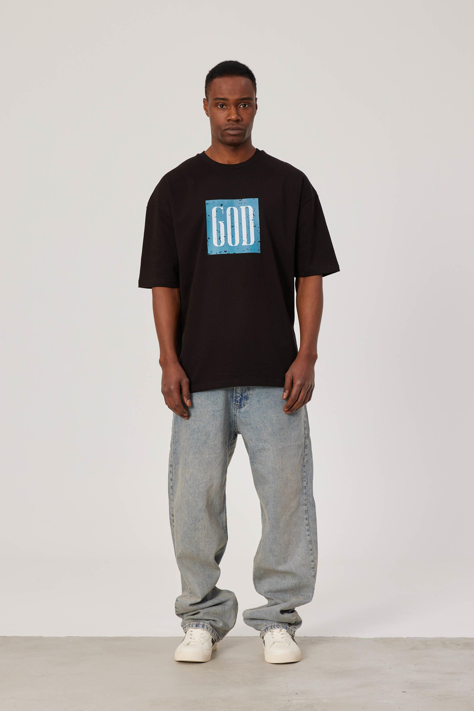 God Yazılı Siyah Tshirt