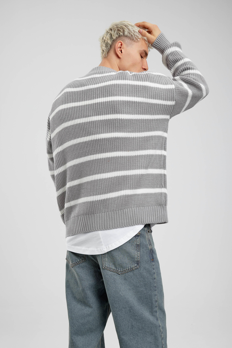 Gri Beyaz Çizgili Gri Oversize Triko