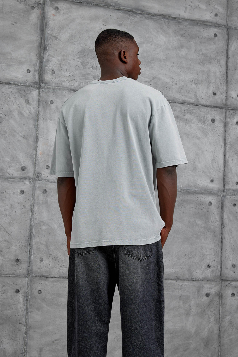Gri Born To Stand Out Yazılı Yıkamalı Oversize Tshirt