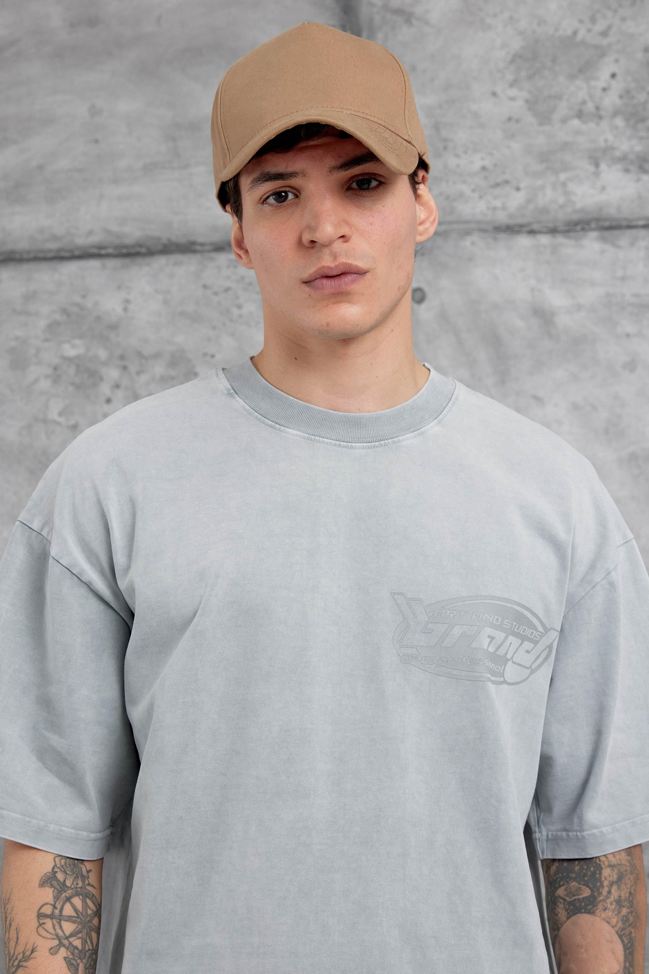 Gri Brand Yazılı Yıkamalı Oversize Tshirt