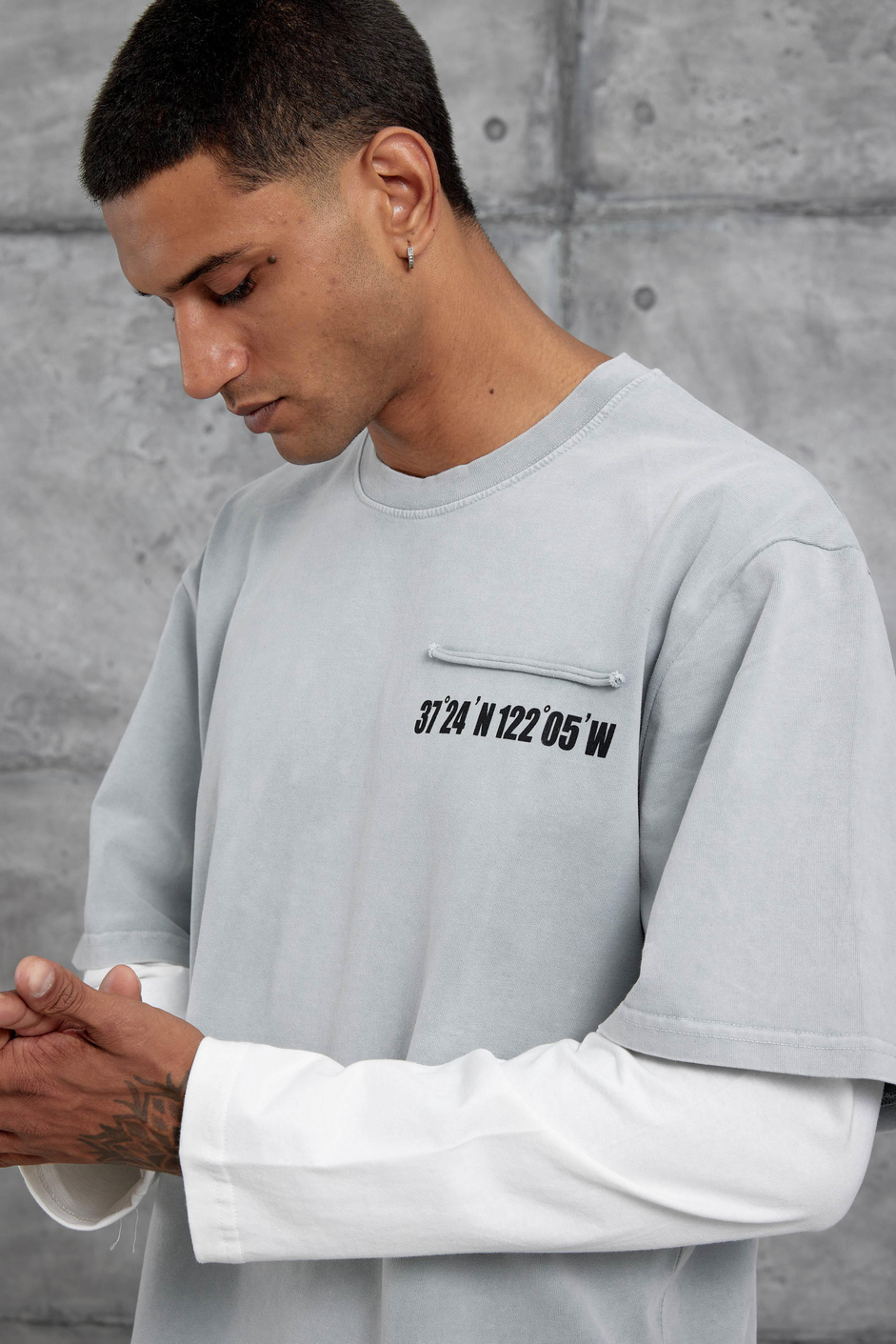 Gri Cep Rakam Detaylı Oversize Kolu Parçalı Tasarım Sweatshirt