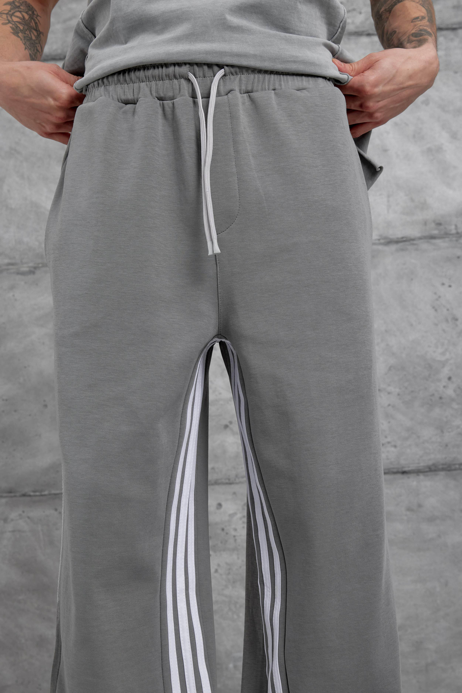 Gri Dikiş Detaylı Baggy Eşofman Altı
