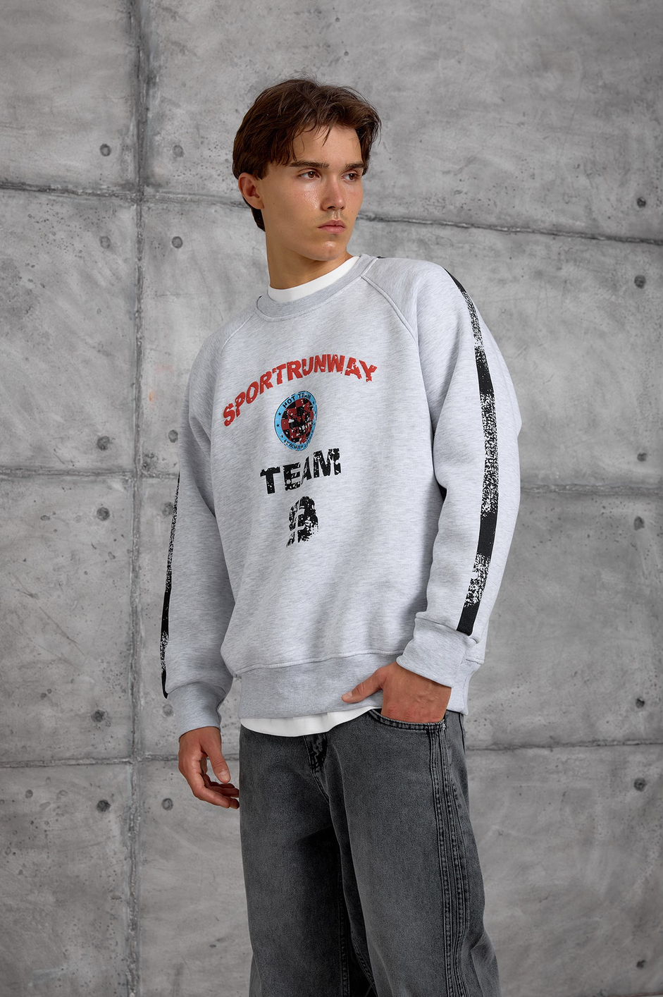 Gri FIRÇA BOYALI SWEATSHIRT
