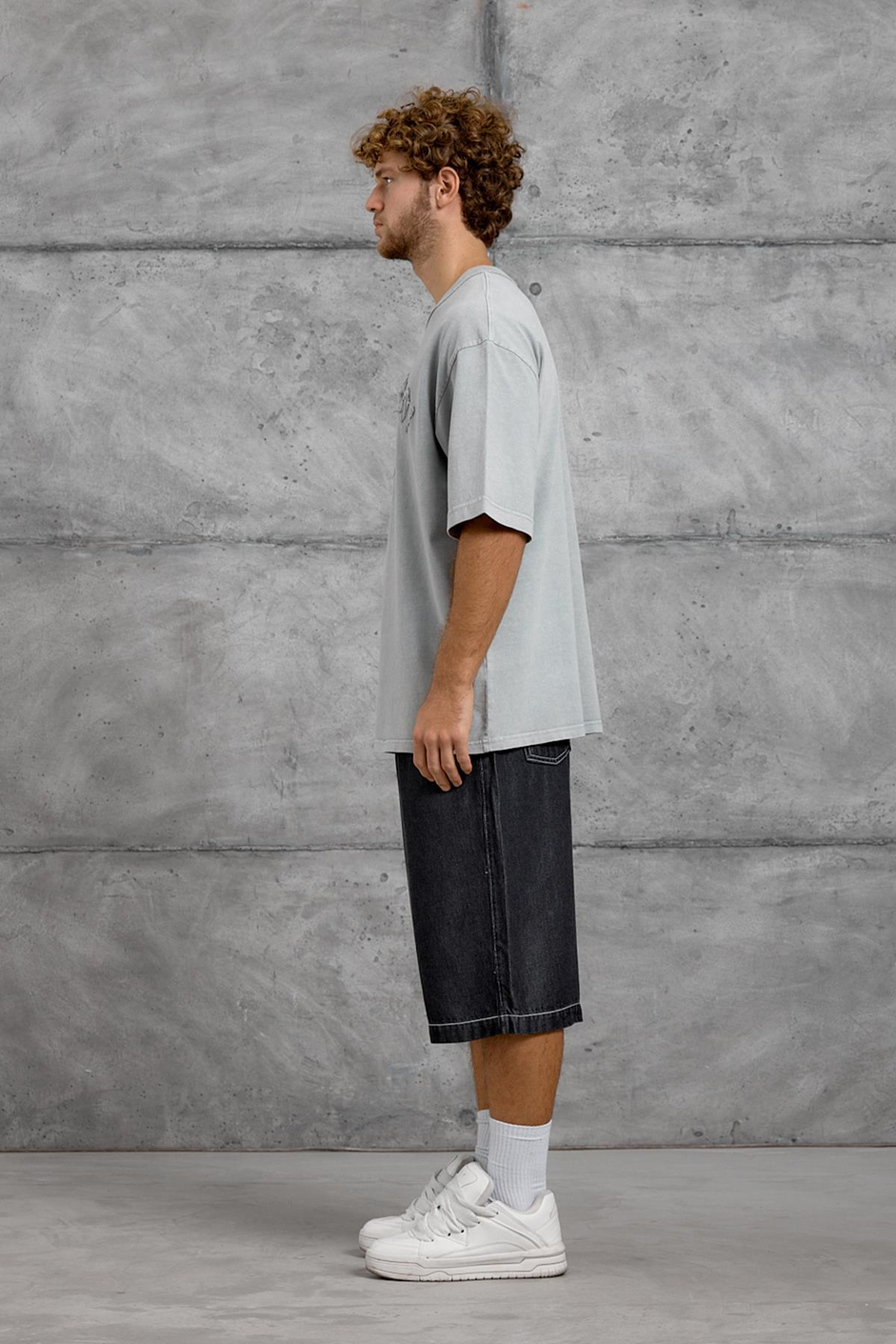 Gri HARF DİKİŞLİ YIKAMALI OVERSIZE TSHIRT