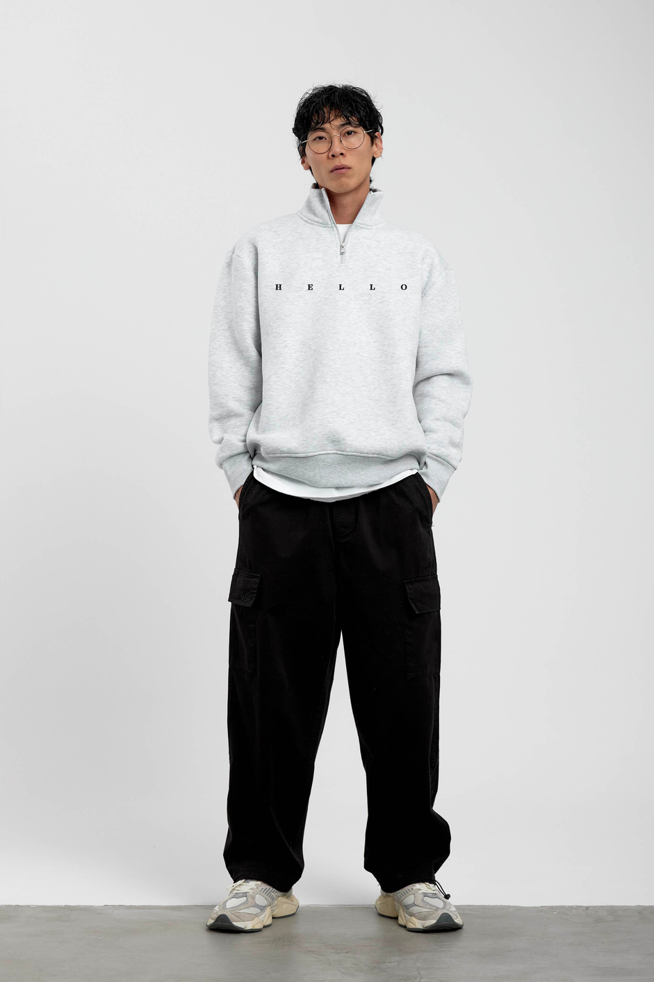 Gri Hello Yazılı Yarım Fermuarlı Sweatshirt