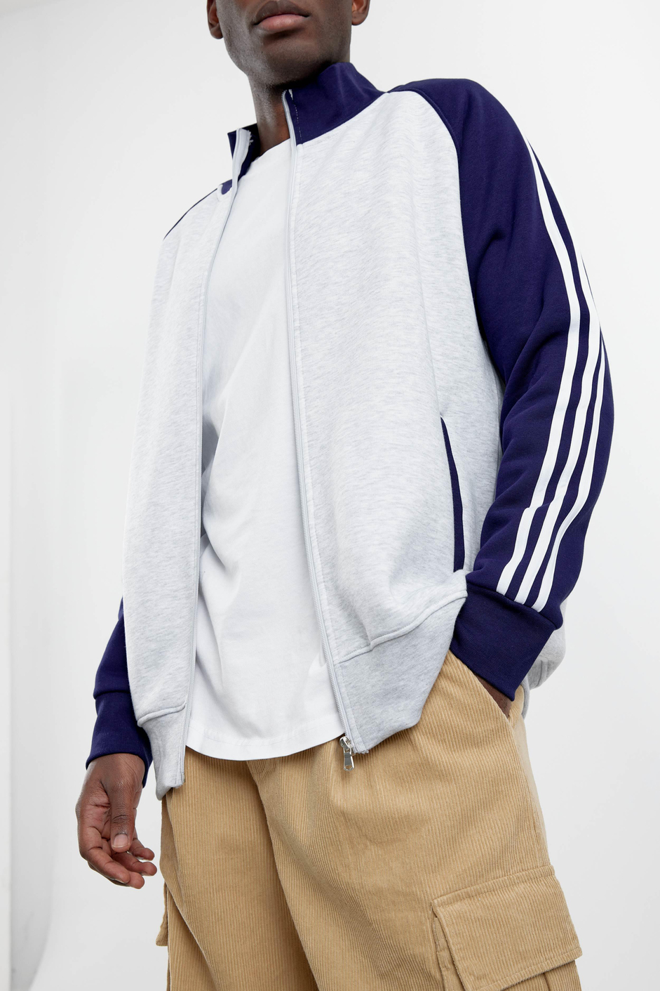 Gri Kolu 3 Çizgili Fermuarlı Sweatshirt