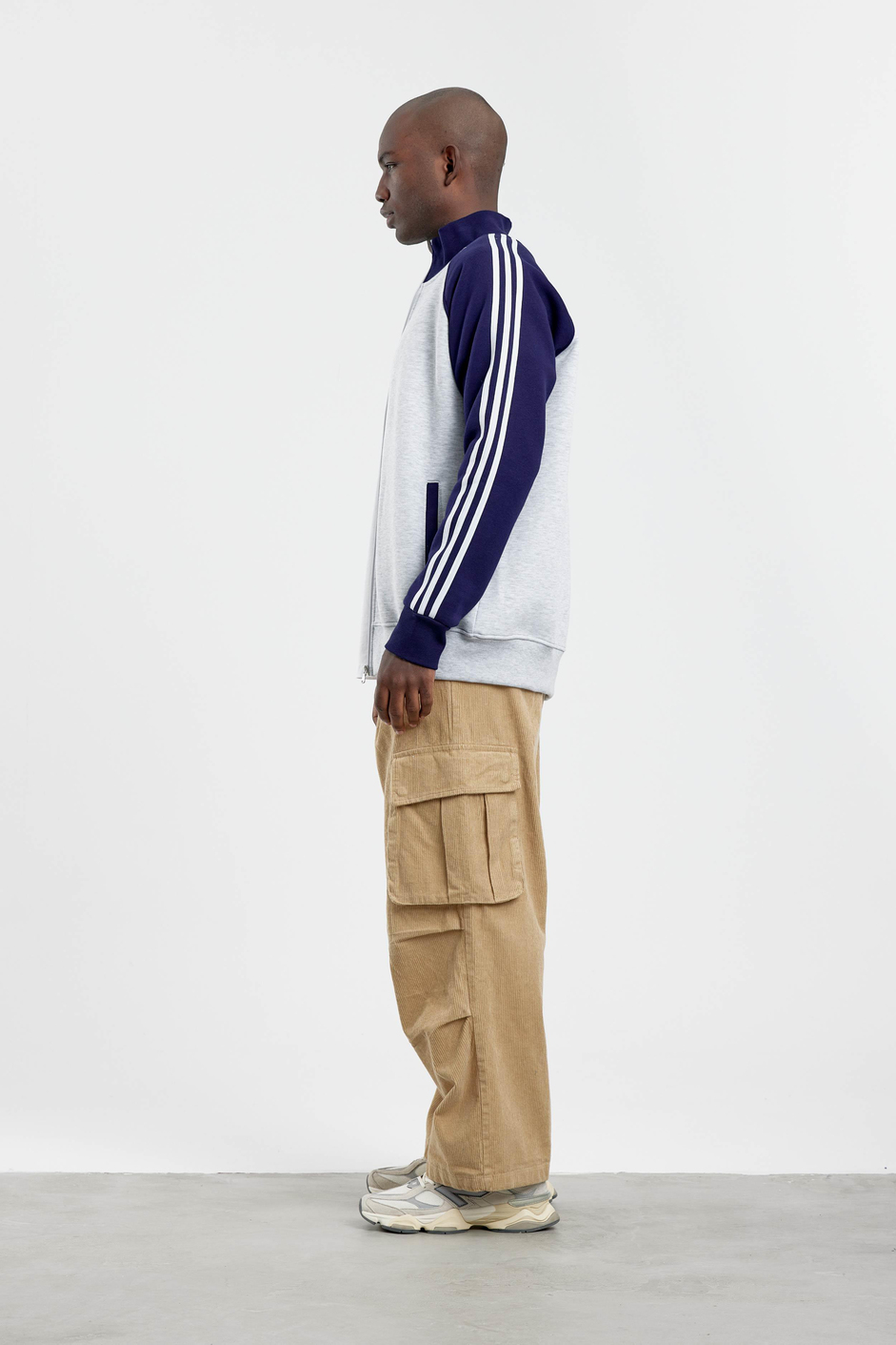Gri Kolu 3 Çizgili Fermuarlı Sweatshirt