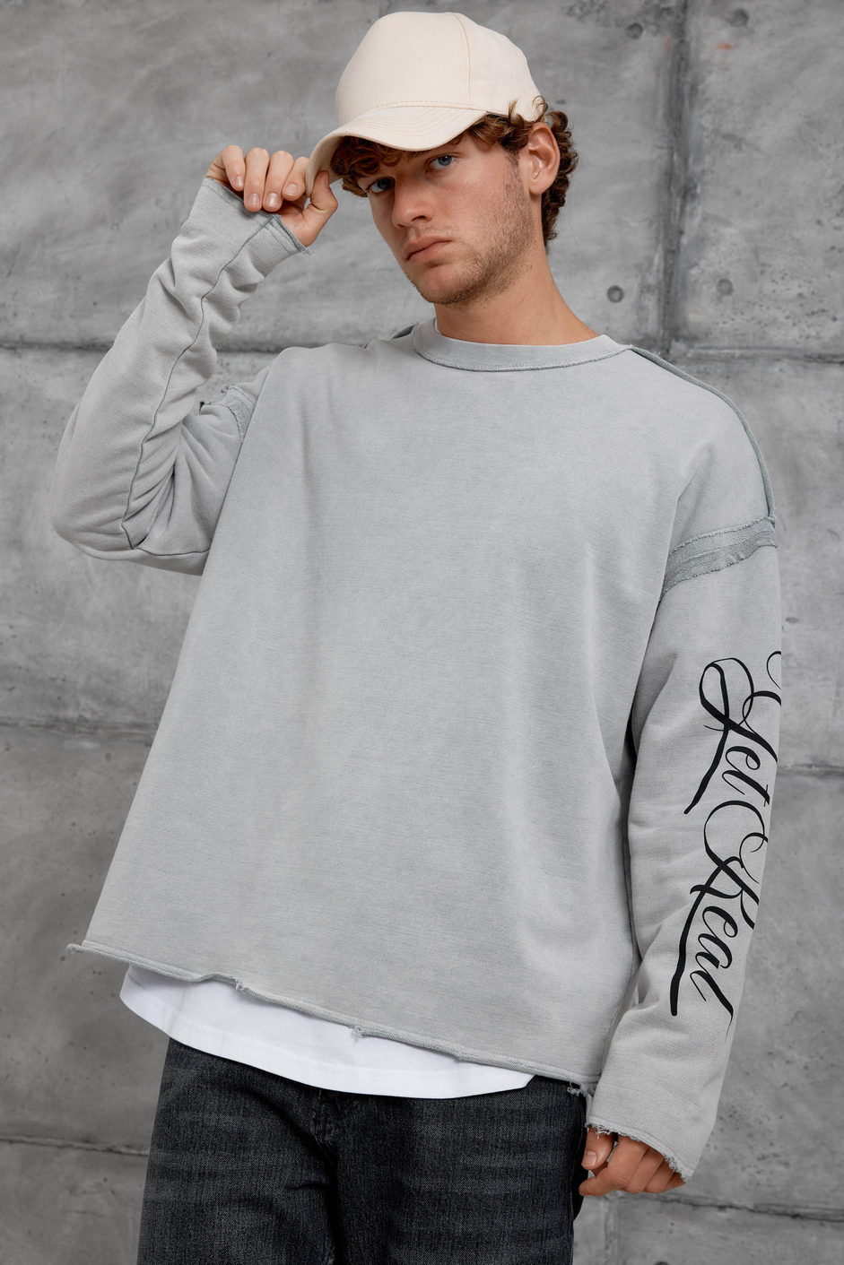 Gri KOLU PARÇA DETAYLI YIKAMALI OVERSİZE SWEATSHİRT