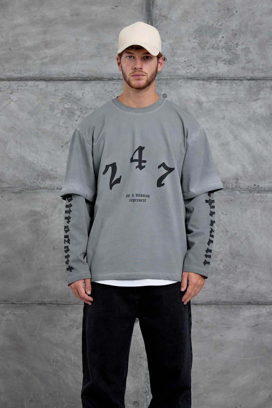 Gri Nmrc 247 Rakam Baskılı Kolu Parçalı Yıkamalı Oversize Sweatshirt