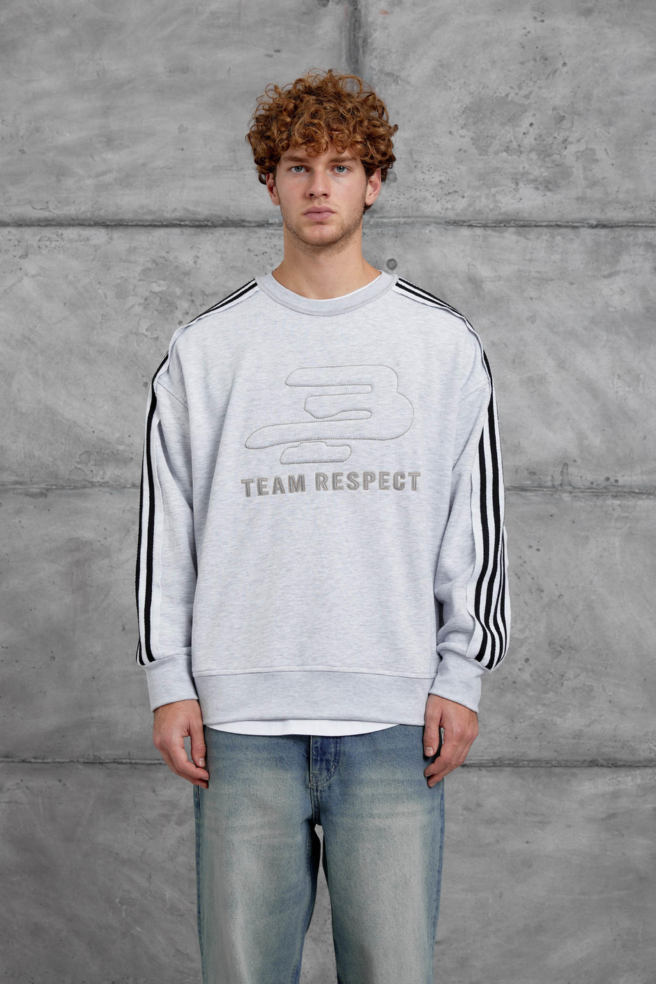 Gri NMRC ŞERİT DETAYLI 9 NUMARA OVERSİZE SWEATSHİRT