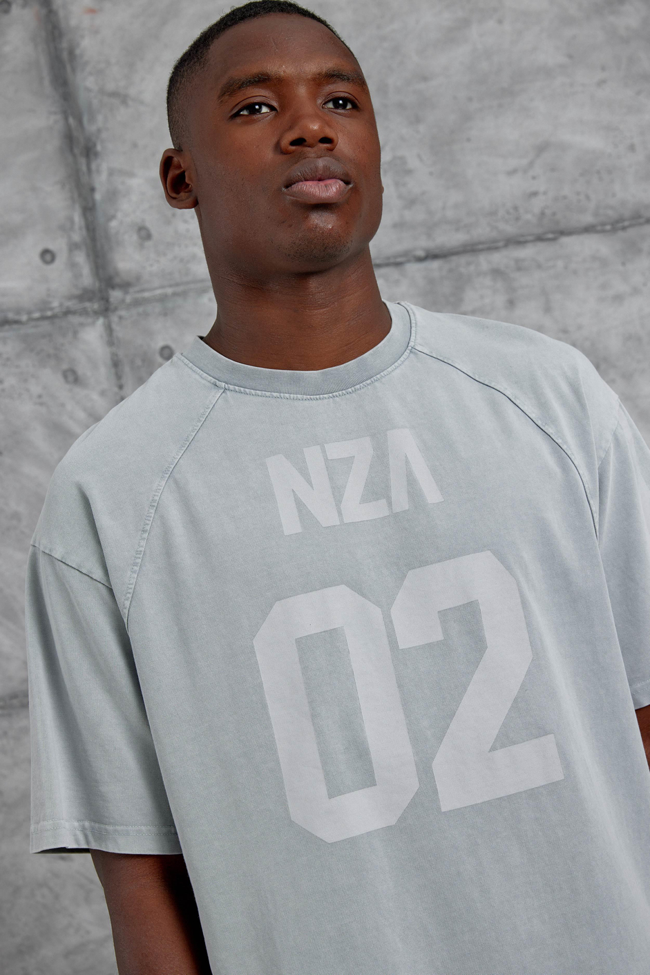 Gri Nza 02 Baskılı Yıkamalı Oversize Tshirt