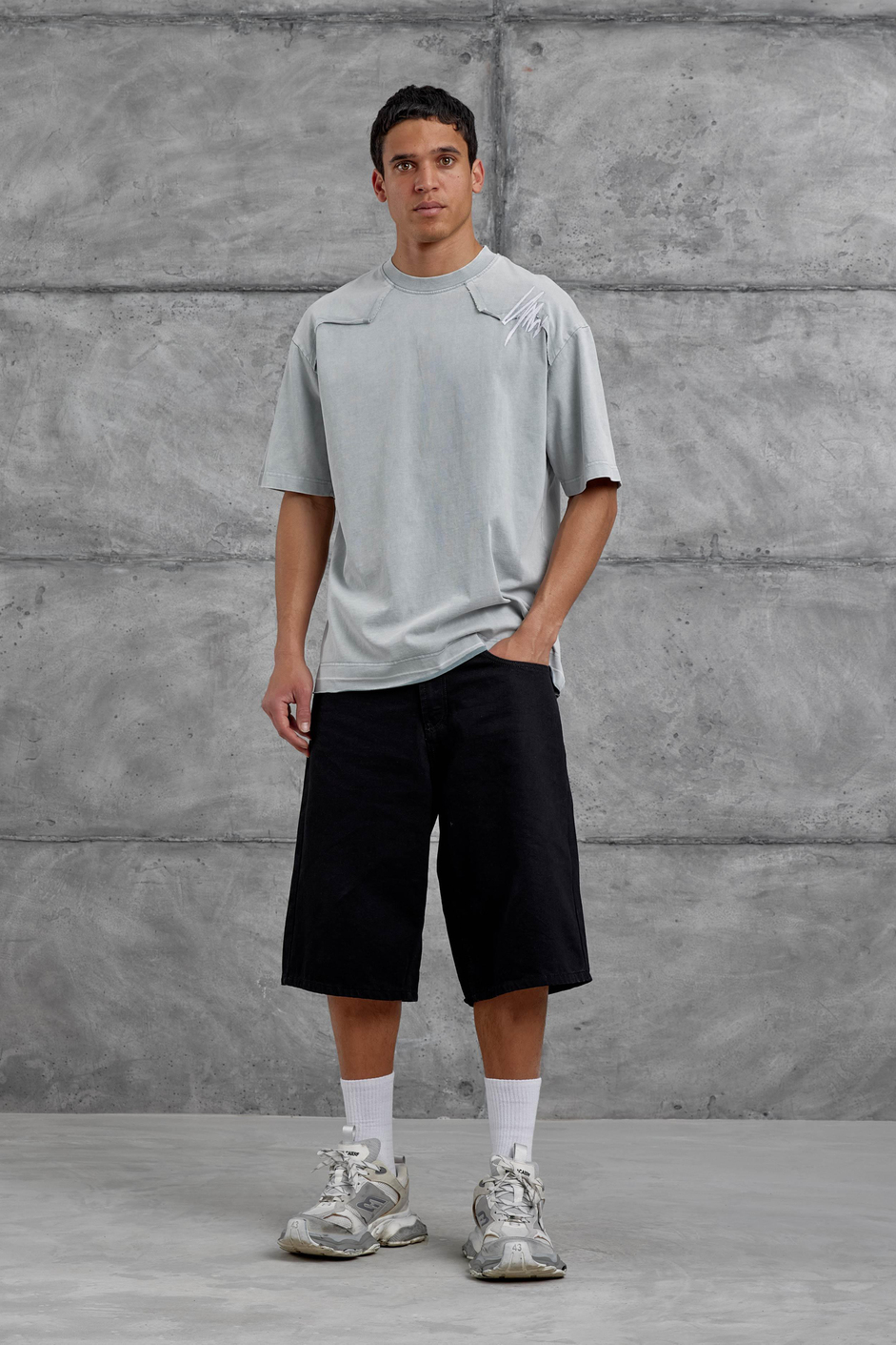 Gri Parçalı Yıkamalı Oversize Tshirt