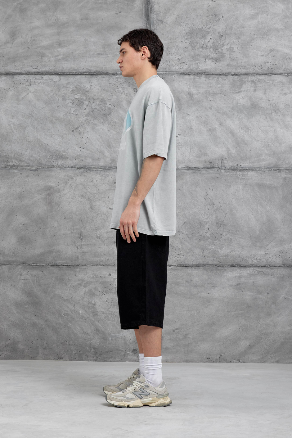 Gri Raw Yazılı Yıkamalı Oversize Tshirt