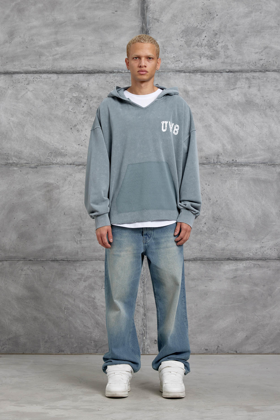 Gri Uv8 Baskılı Yıkamalı Oversize Kapüşonlu Sweatshirt