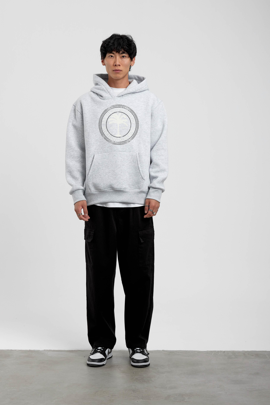 Gri Yazılı Palmiye Baskılı Kapüşonlu Sweatshirt