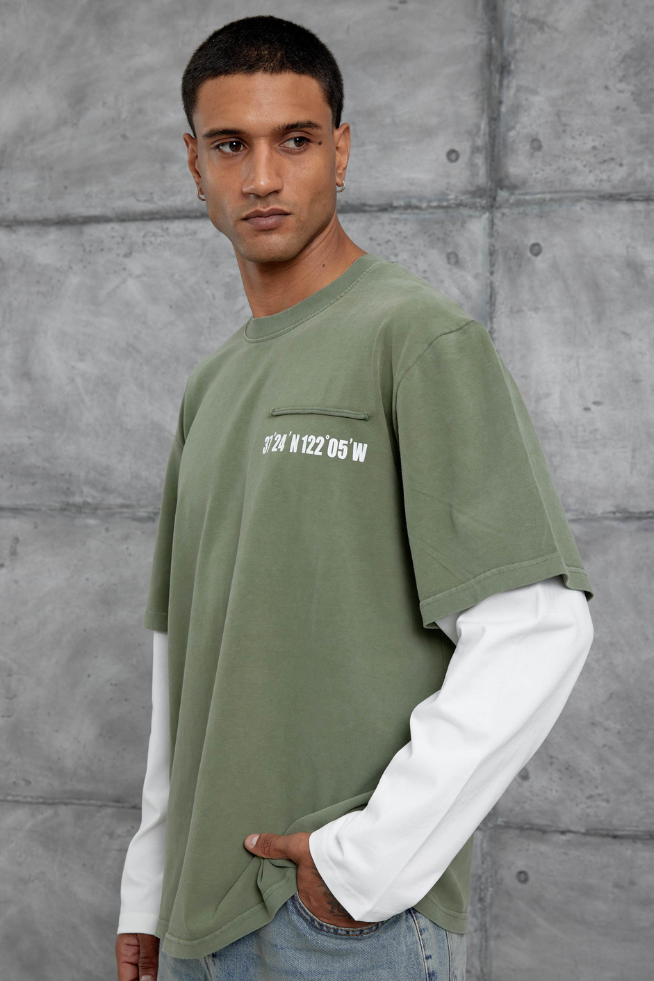 Haki Cep Rakam Detaylı Oversize Kolu Parçalı Tasarım Sweatshirt