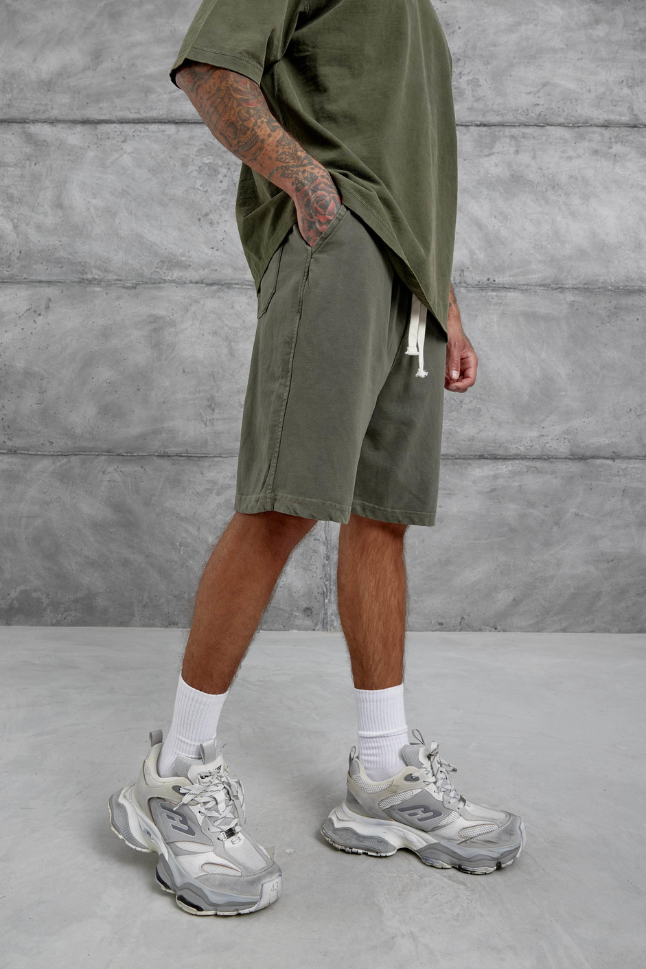 Haki Yıkamalı Oversize Şort