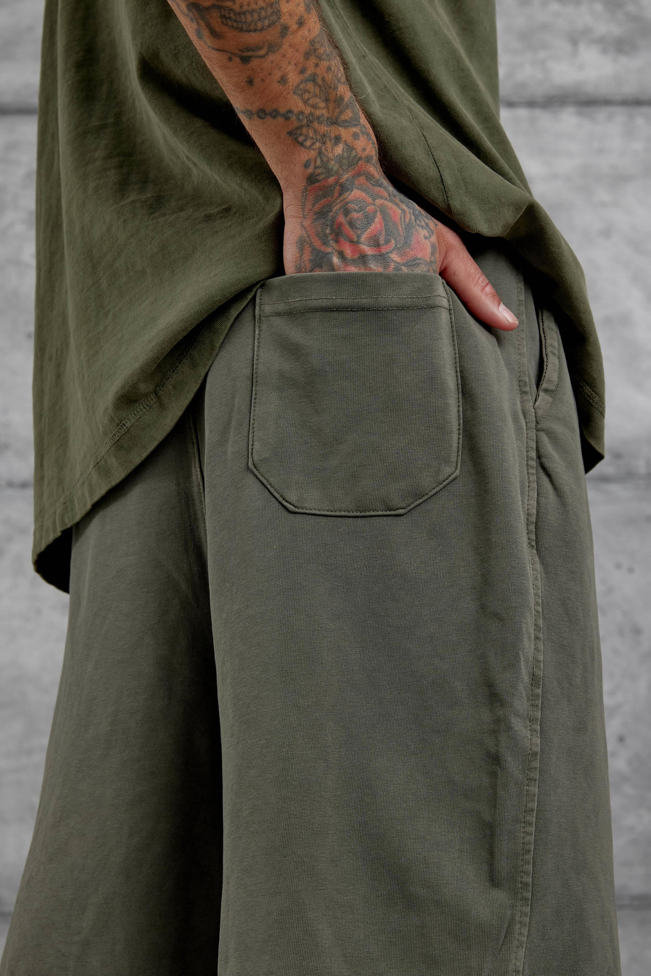 Haki Yıkamalı Oversize Şort